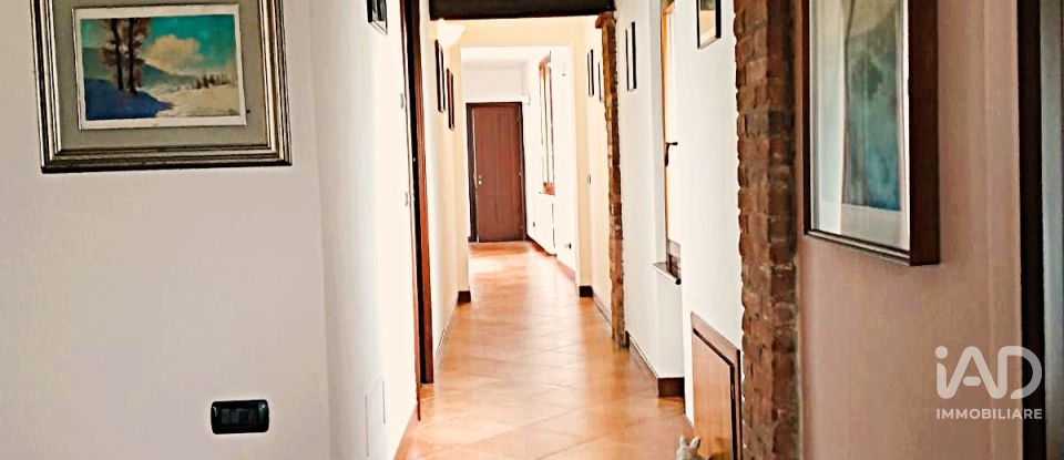 Casa indipendente 21 locali di 400 m² in Sommo (27048)