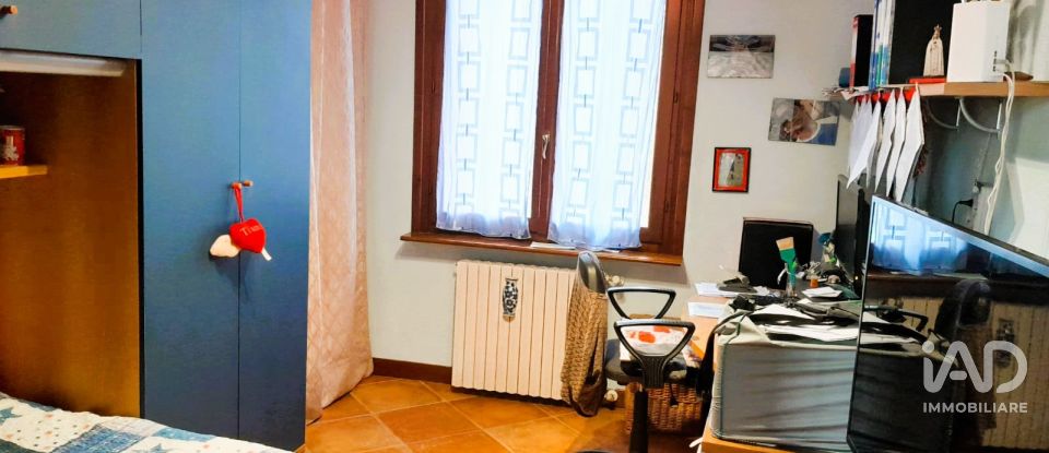 Casa indipendente 21 locali di 400 m² in Sommo (27048)