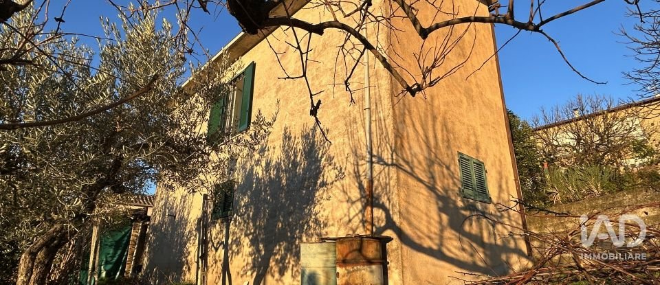 Village house 3 rooms of 100 m² in Montefalco (06036)