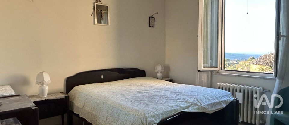 Village house 3 rooms of 100 m² in Montefalco (06036)