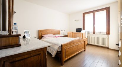 Casa indipendente 9 locali di 196 m² in Firenze (50136)
