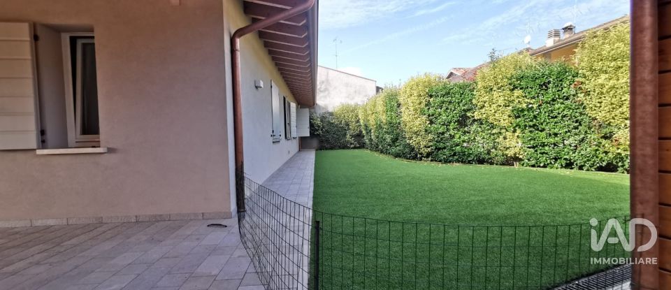 Casa indipendente / Villa 6 locali di 165 m² in Lonato del Garda (25017)