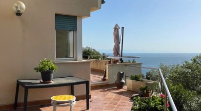 Casa indipendente / Villa 8 locali di 160 m² in Bergeggi (17028)