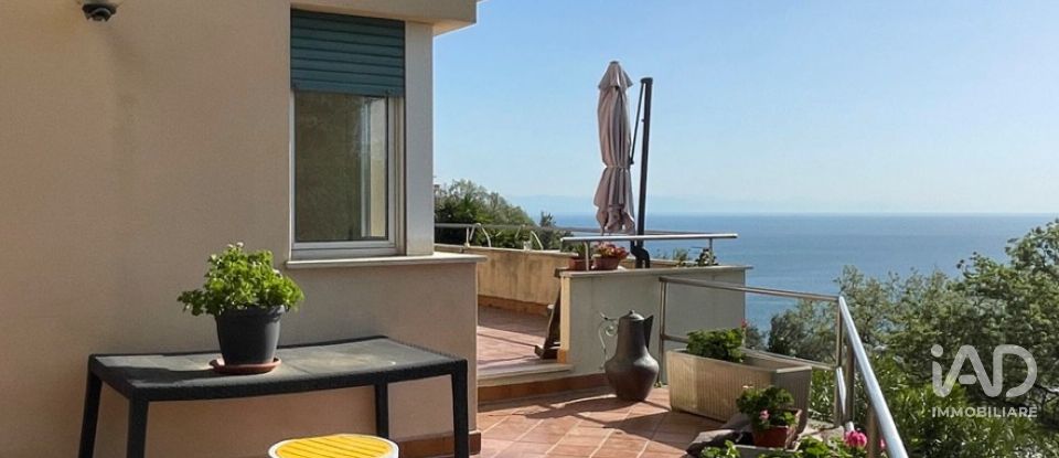 Casa indipendente / Villa 8 locali di 160 m² in Bergeggi (17028)