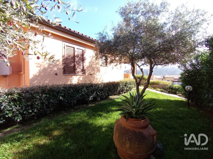 Casa indipendente / Villa 3 locali di 72 m² in Arzachena (07021)