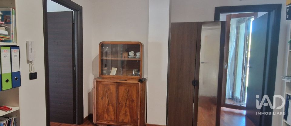 Farm 6 rooms of 340 m² in Civitella del Tronto (64010)