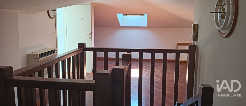 Casale 11 locali di 280 m² in Montesilvano (65015)