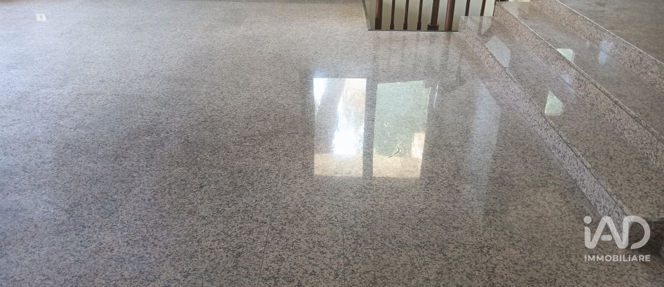 Casale 11 locali di 280 m² in Montesilvano (65015)