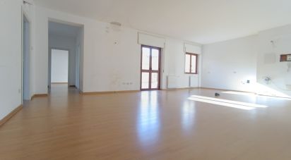 Appartamento 7 locali di 195 m² a Olbia (07026)
