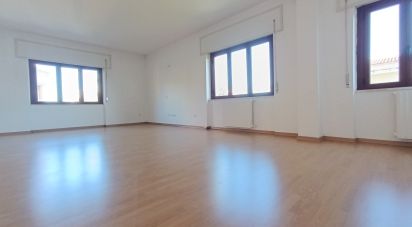 Appartamento 7 locali di 195 m² a Olbia (07026)