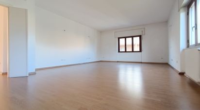 Appartamento 7 locali di 195 m² a Olbia (07026)