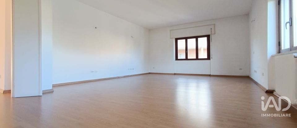 Apartment 7 rooms of 195 m² in Olbia (07026)