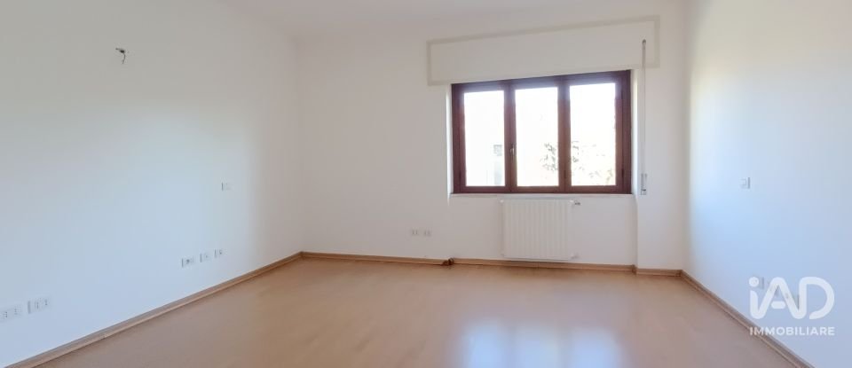 Apartment 7 rooms of 195 m² in Olbia (07026)