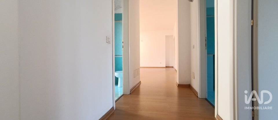 Apartment 7 rooms of 195 m² in Olbia (07026)