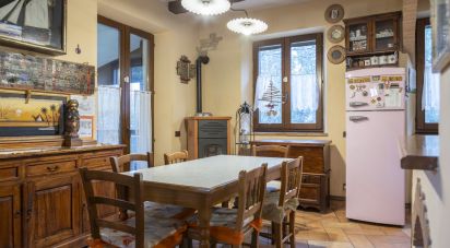 Villa Bifamiliare 8 locali di 318 m² a Montecosaro (62010)