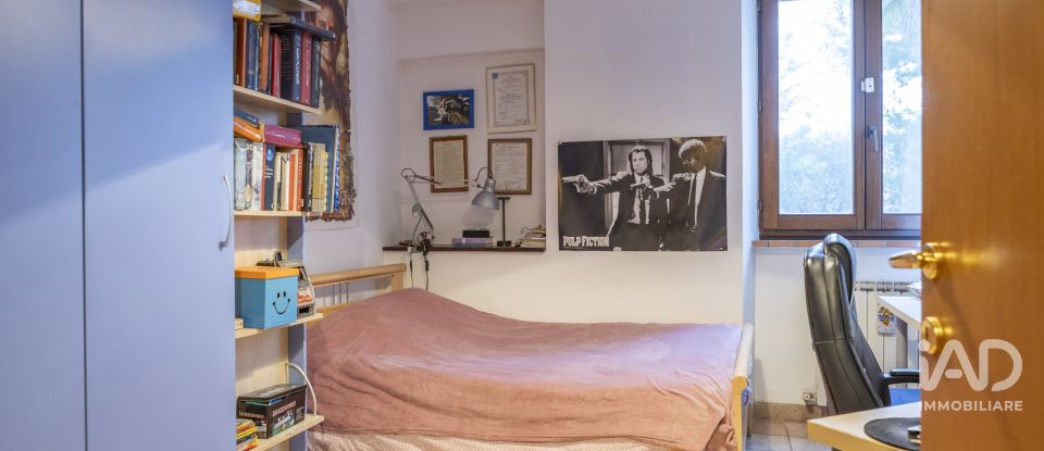 Villa Bifamiliare 8 locali di 318 m² a Montecosaro (62010)