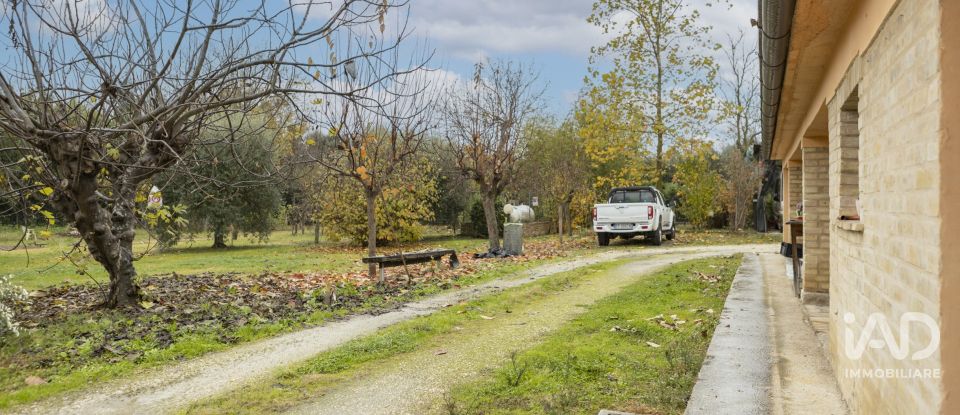 Villa Bifamiliare 8 locali di 318 m² a Montecosaro (62010)