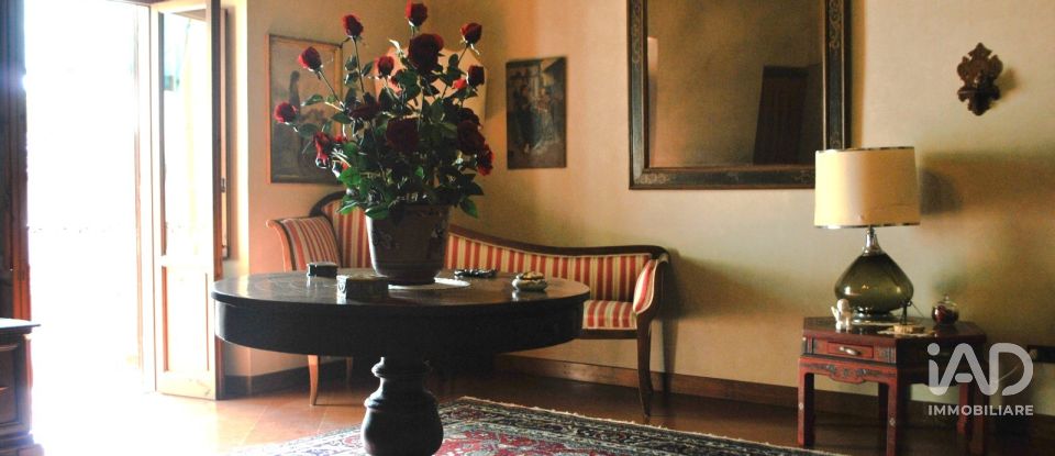 Farm 30 rooms of 1,000 m² in Impruneta (50023)