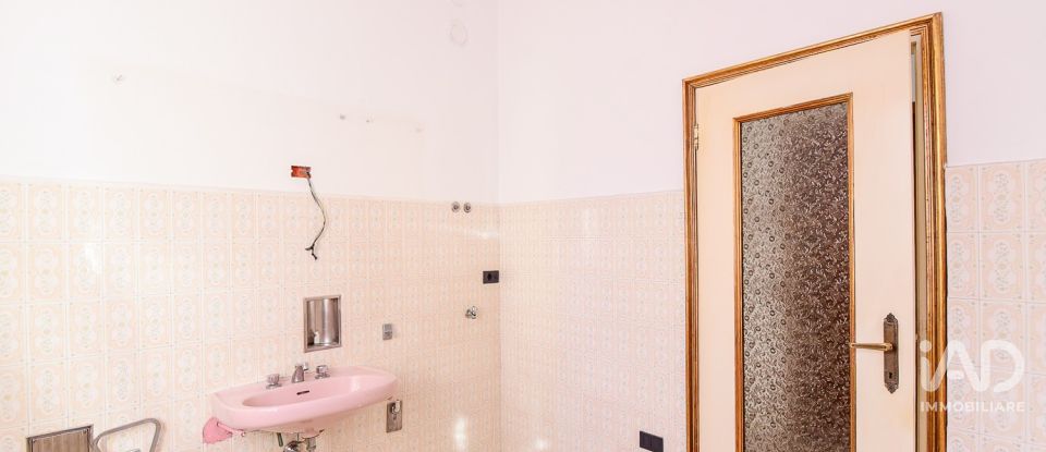 Quadrilocale di 162 m² a Cabiate (22060)