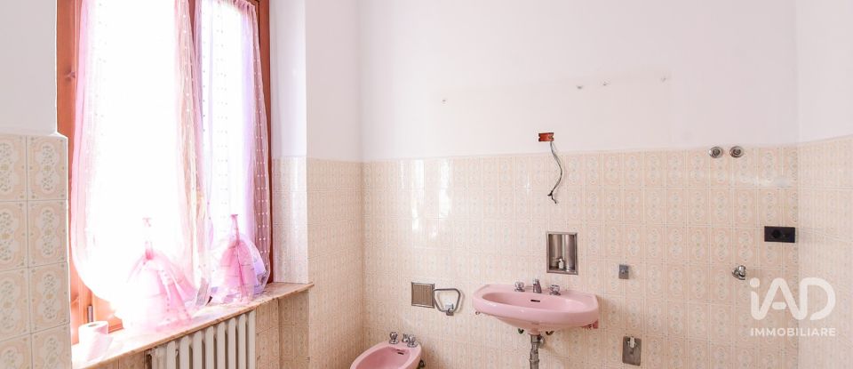 Quadrilocale di 162 m² a Cabiate (22060)