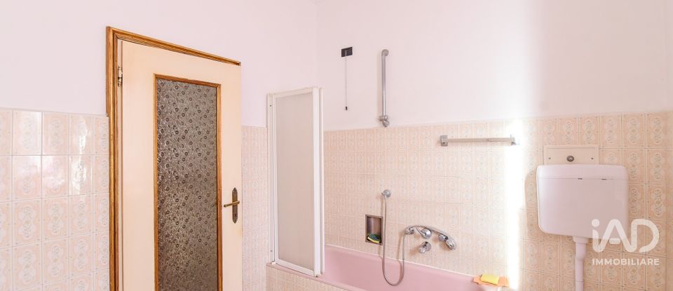 Quadrilocale di 162 m² a Cabiate (22060)