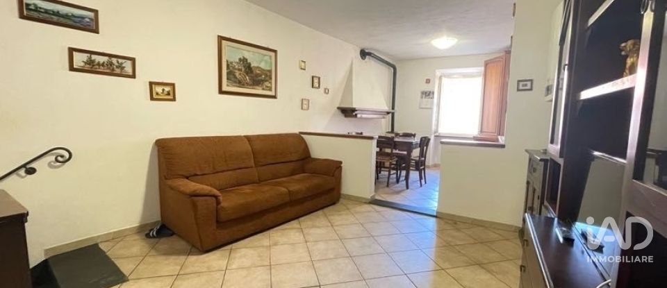 Bilocale di 90 m² a Varese Ligure (19028)