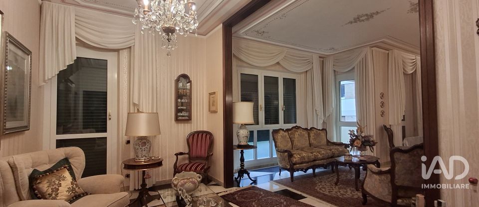 Appartamento 7 locali di 170 m² a Savona (17100)