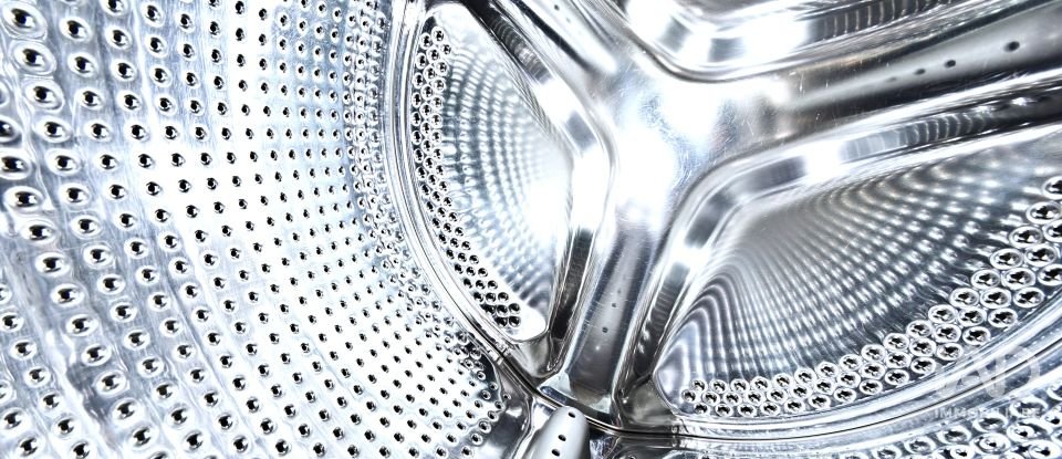 Attività locali di 80 m² in Savona (17100)