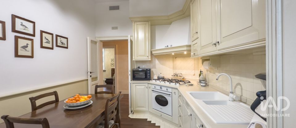 Apartment 7 rooms of 162 m² in Ancona (60131)