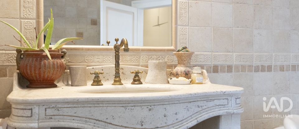 Apartment 7 rooms of 162 m² in Ancona (60131)