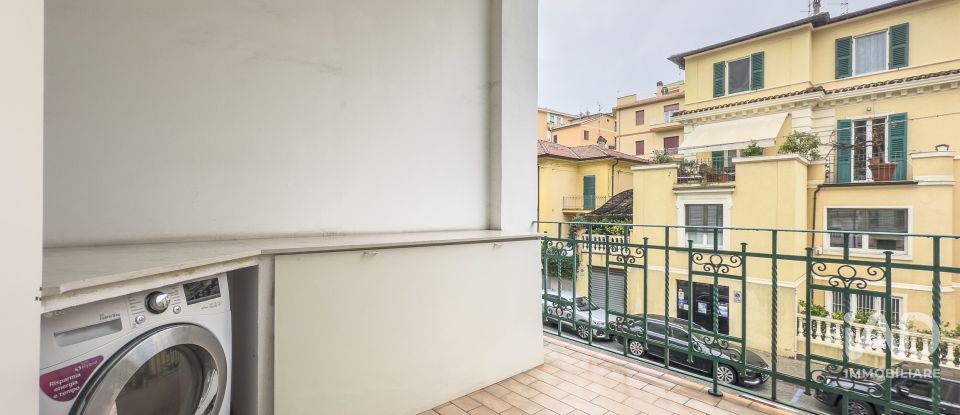Apartment 7 rooms of 162 m² in Ancona (60131)