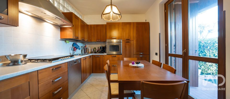 Four-room apartment of 118 m² in Desenzano del Garda (25015)