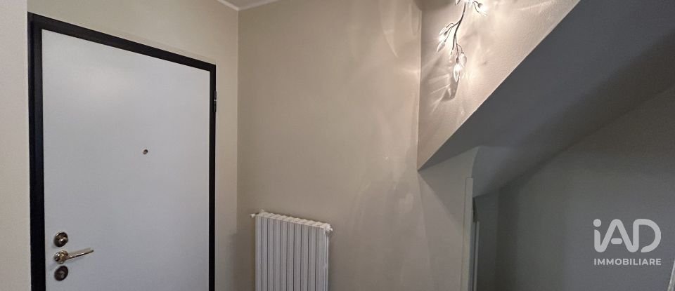 Three-room apartment of 120 m² in Meda (20821)