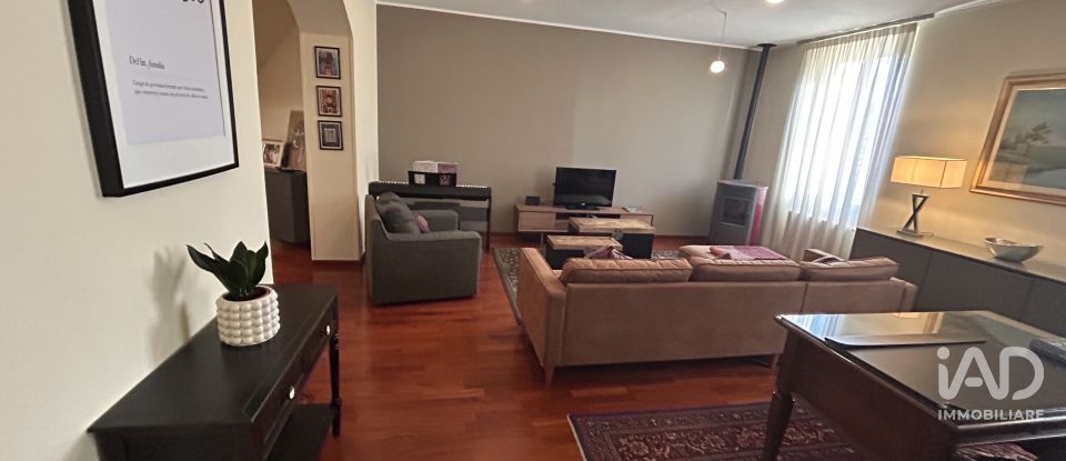 Three-room apartment of 120 m² in Meda (20821)