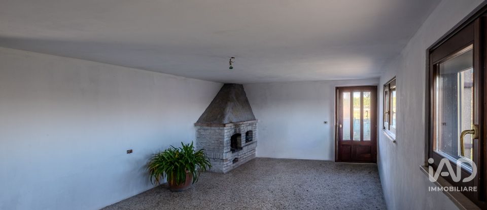 House 6 rooms of 194 m² in Gazoldo degli Ippoliti (46040)