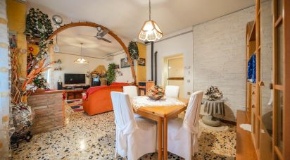 Appartamento 6 locali di 188 m² a Portomaggiore (44015)