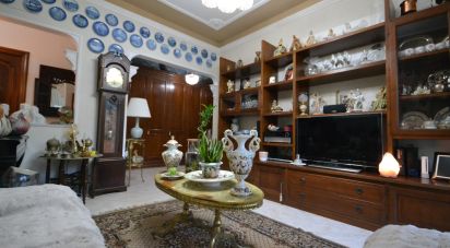 Appartamento 5 locali di 107 m² a Genova (16159)