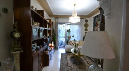 Appartamento 5 locali di 107 m² a Genova (16159)