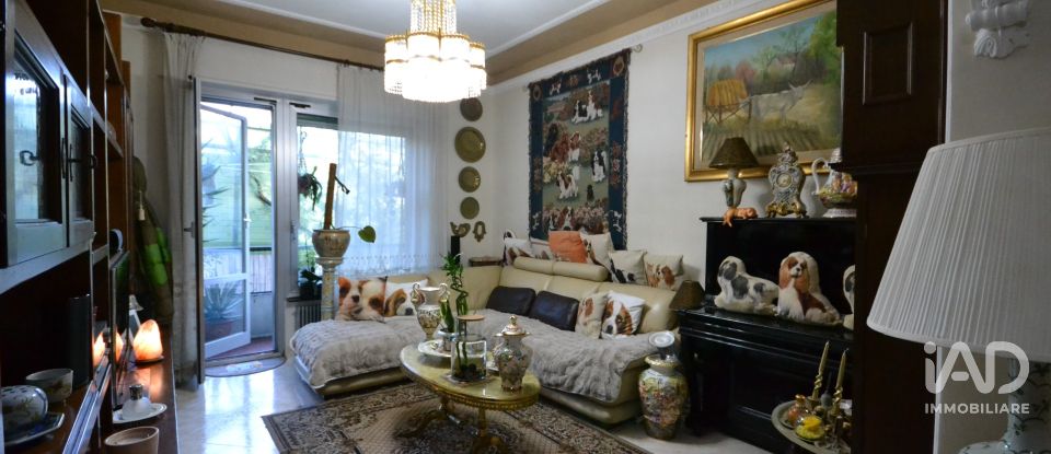 Apartment 5 rooms of 107 m² in Genova (16159)