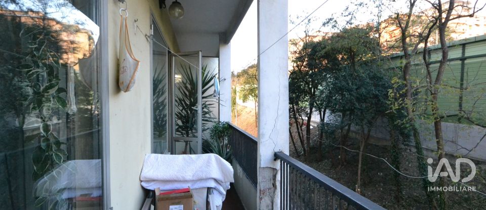 Apartment 5 rooms of 107 m² in Genova (16159)