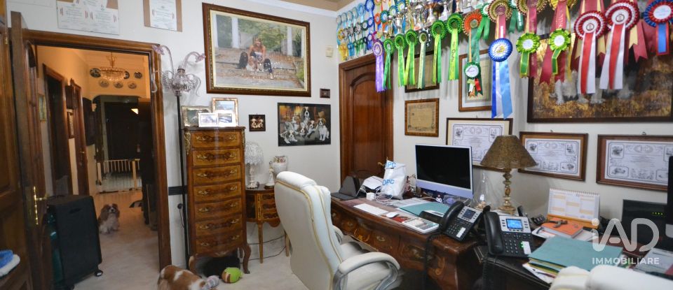 Apartment 5 rooms of 107 m² in Genova (16159)