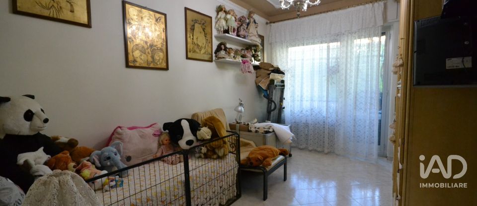 Apartment 5 rooms of 107 m² in Genova (16159)