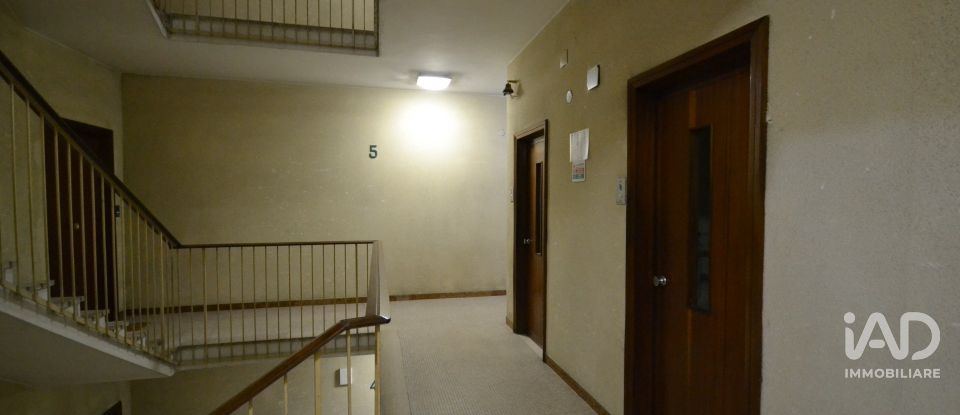 Apartment 5 rooms of 107 m² in Genova (16159)