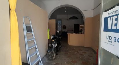 Negozio / locale commerciale di 50 m² in Savona (17100)
