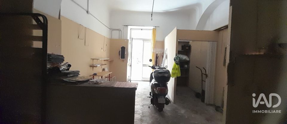 Negozio / locale commerciale di 50 m² in Savona (17100)