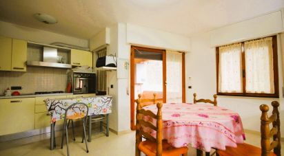 Appartamento 7 locali di 90 m² a Moconesi (16047)