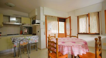 Appartamento 7 locali di 90 m² a Moconesi (16047)