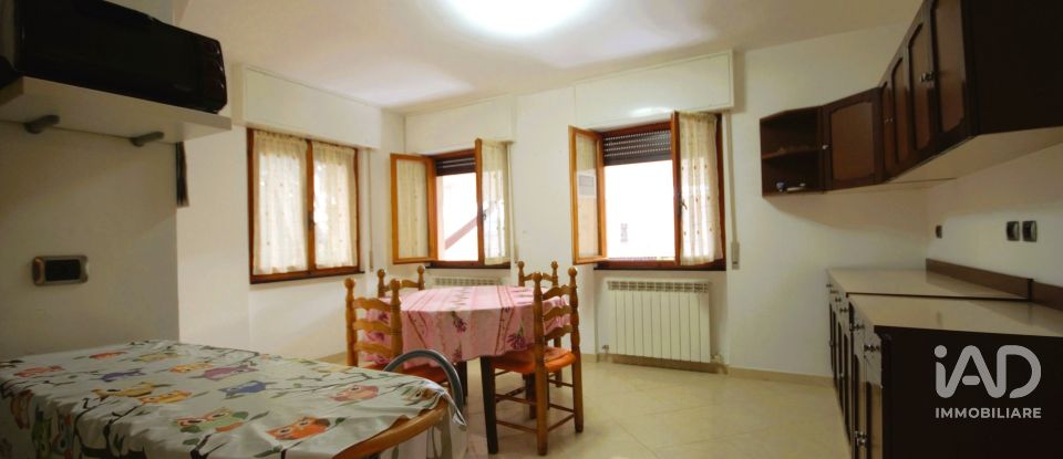 Apartment 7 rooms of 90 m² in Moconesi (16047)