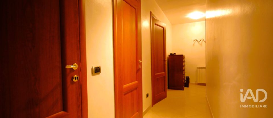 Apartment 7 rooms of 90 m² in Moconesi (16047)