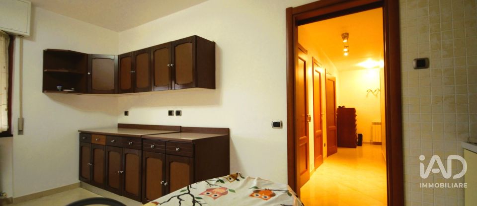 Apartment 7 rooms of 90 m² in Moconesi (16047)